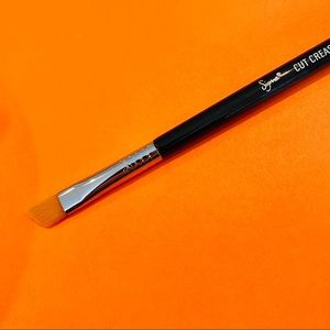 Sigma Beauty E62 Cut Crease Eye Brush